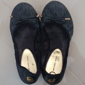 MK ballerinas